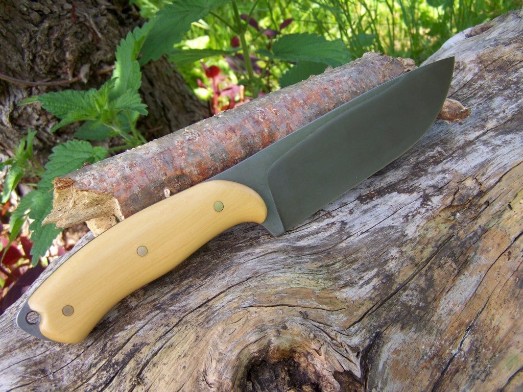 Un bon manche de couteau de chasse - ForgeOrigine