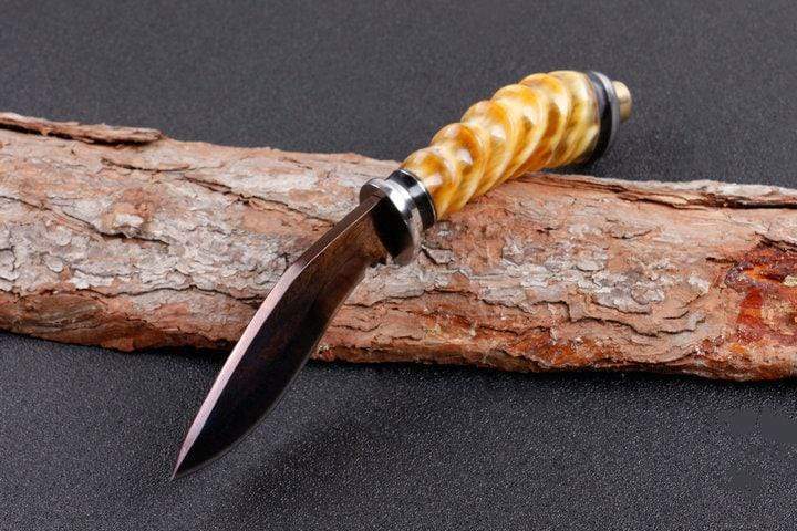 Couteau damassé en corne - ForgeOrigine