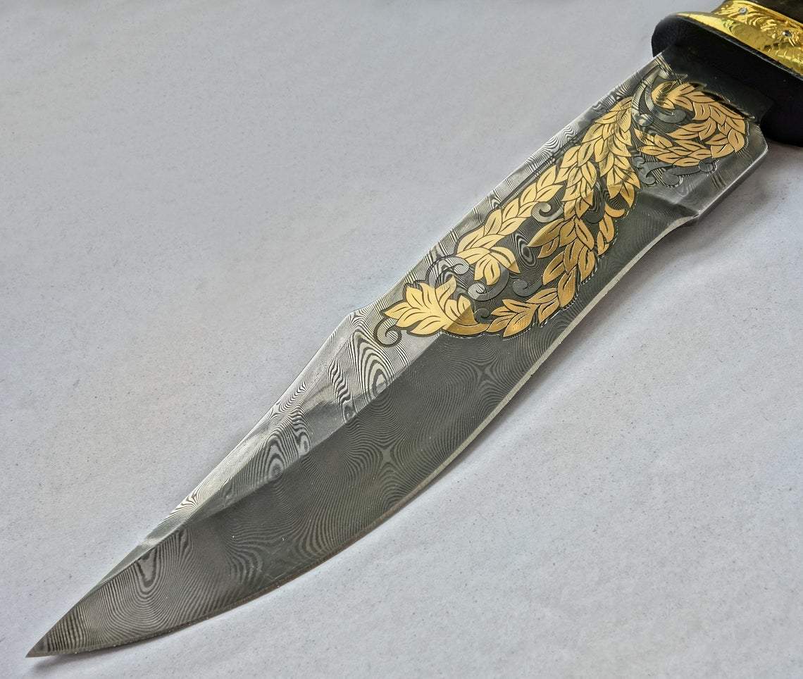 Couteau scorpion en or et damas - ForgeOrigine