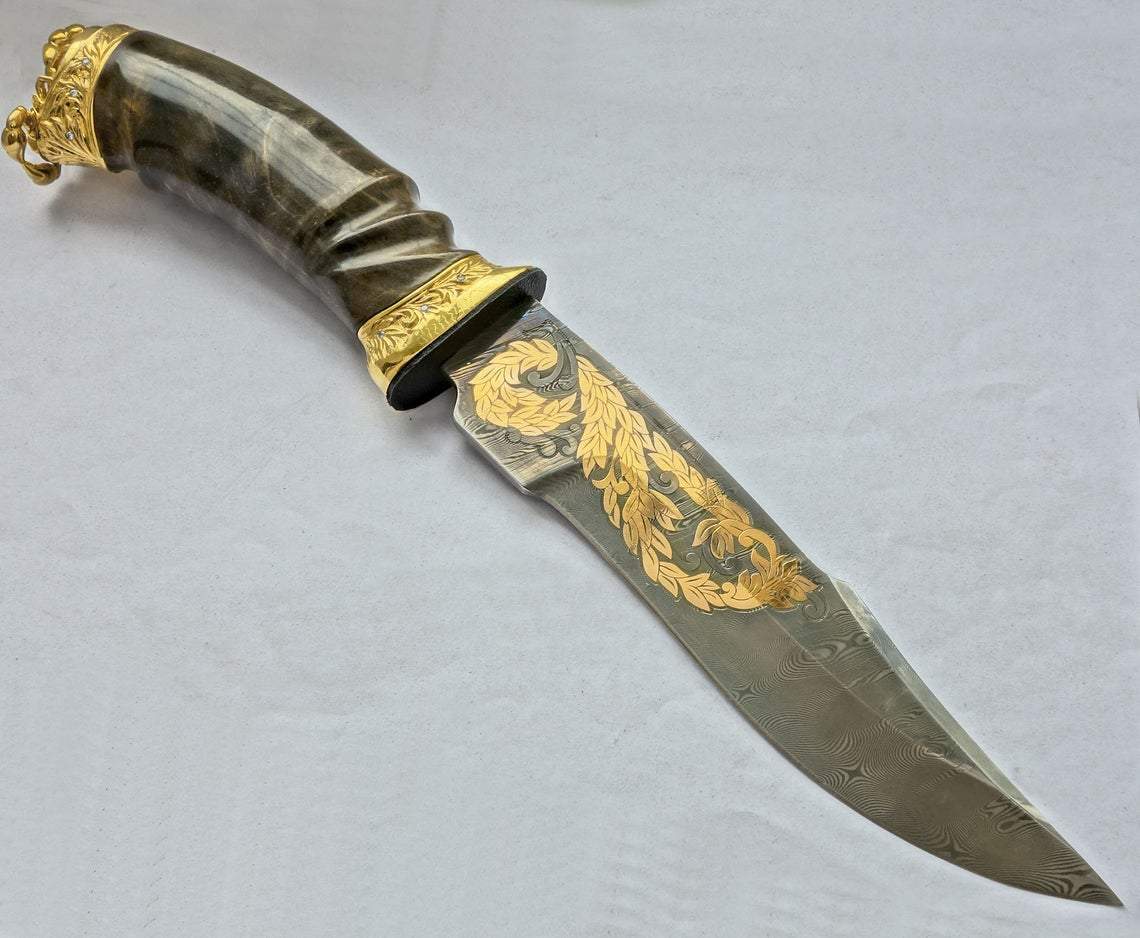 Couteau scorpion en or et damas - ForgeOrigine