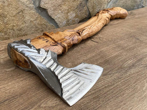 Hache Viking manche sculpté - ForgeOrigine